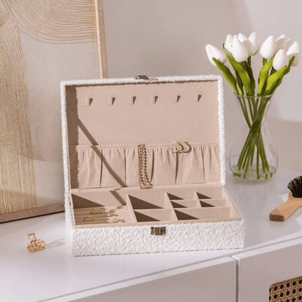 Alpha 55 Boîte à Bijoux Bouclette Loe – Douce & Élégante