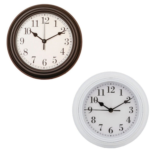 Alpha 55 Horloge en plastique mouluré – Classique & légère