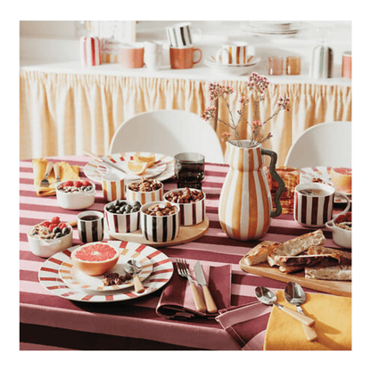 Alpha 55 Rouge Assiette plate Chéri élégante et moderne