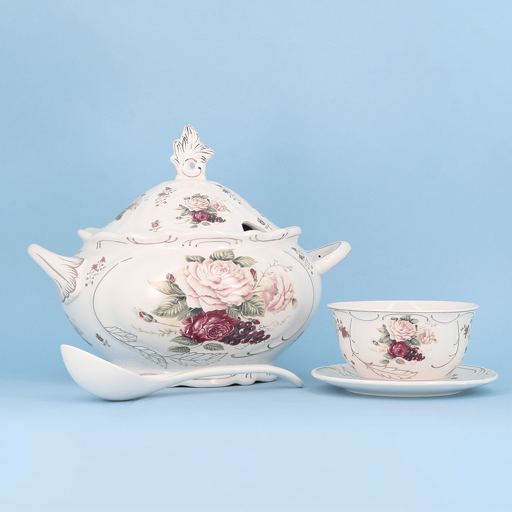 Service à soupe 15 pièces : fleurs peintes