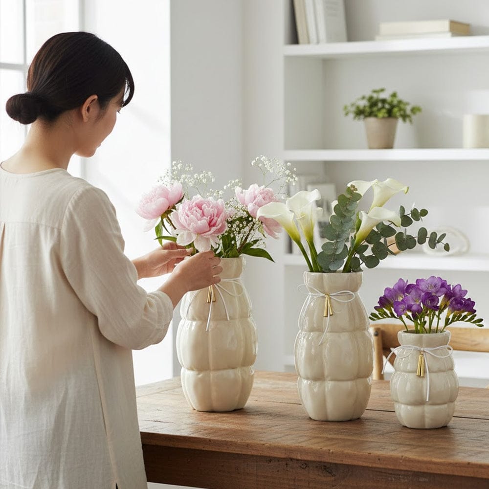 Alpha 55 Vase en céramique capitonné avec cordon décoratif