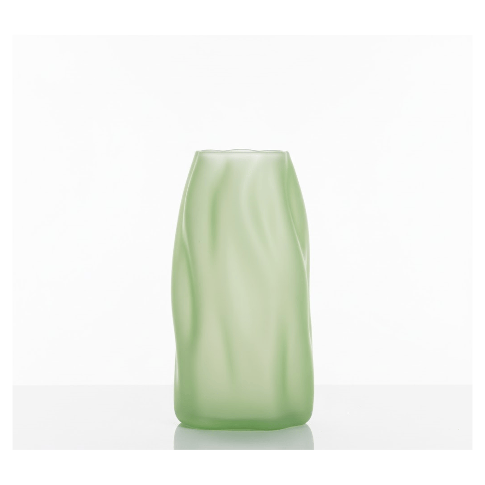 Alpha 55 Vase Organique Ondulé en Verre Vert – Design Naturel