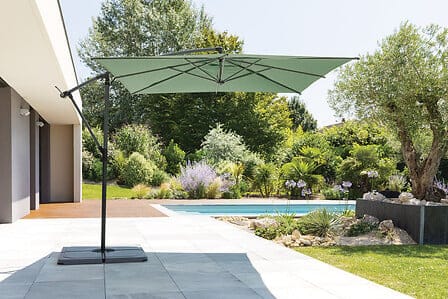 Alpha 55 Vert Olive Parasol déporté Manoa Ø241 cm Vert olive