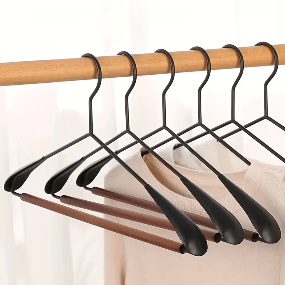 Alpha55 Cintre en métal & bois pour costume – Élégance et robustesse